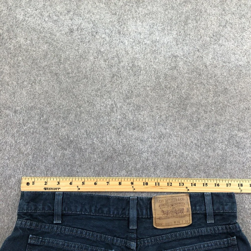 Levis 550 Jeans Mens 36x30 Blue Medium Wash Relaxed Straight Denim Pants Casual